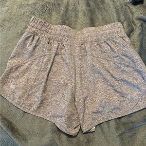 VGUC women’s lululemon shorts size 10